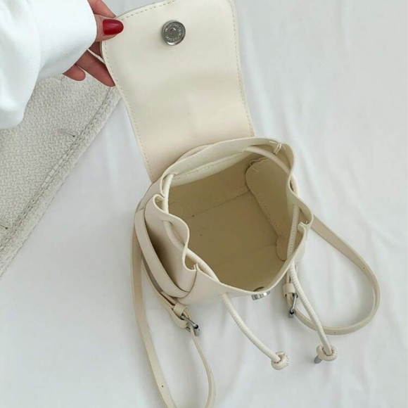 Mini Flap Backpack Drawstring Design Solid Minimalist - Picture 4 of 9